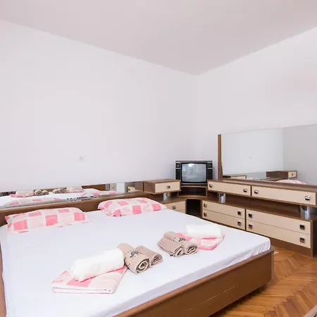 Costa 빌라 오레비츠